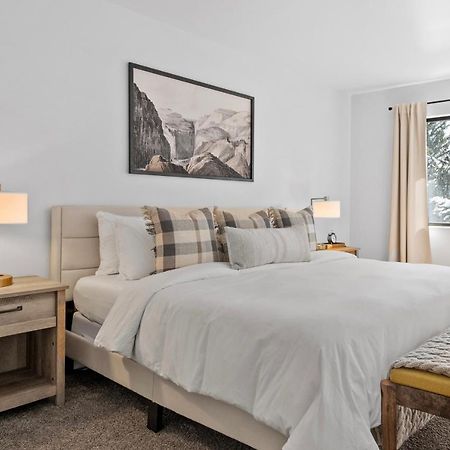 Cozy Top Floor Condo With Mountain Views パークシティ エクステリア 写真
