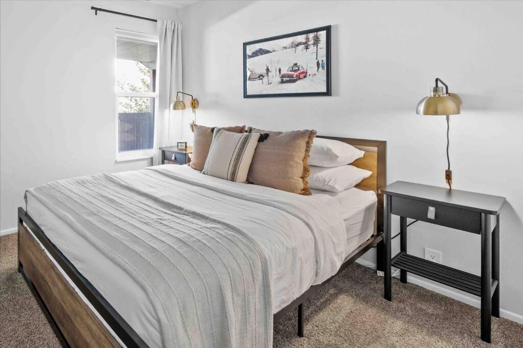 Cozy Top Floor Condo With Mountain Views パークシティ エクステリア 写真