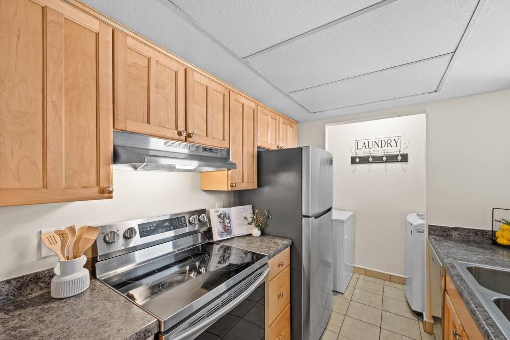 Cozy Top Floor Condo With Mountain Views パークシティ エクステリア 写真